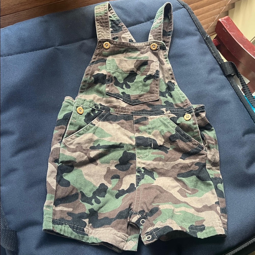 Short Camo Overalls